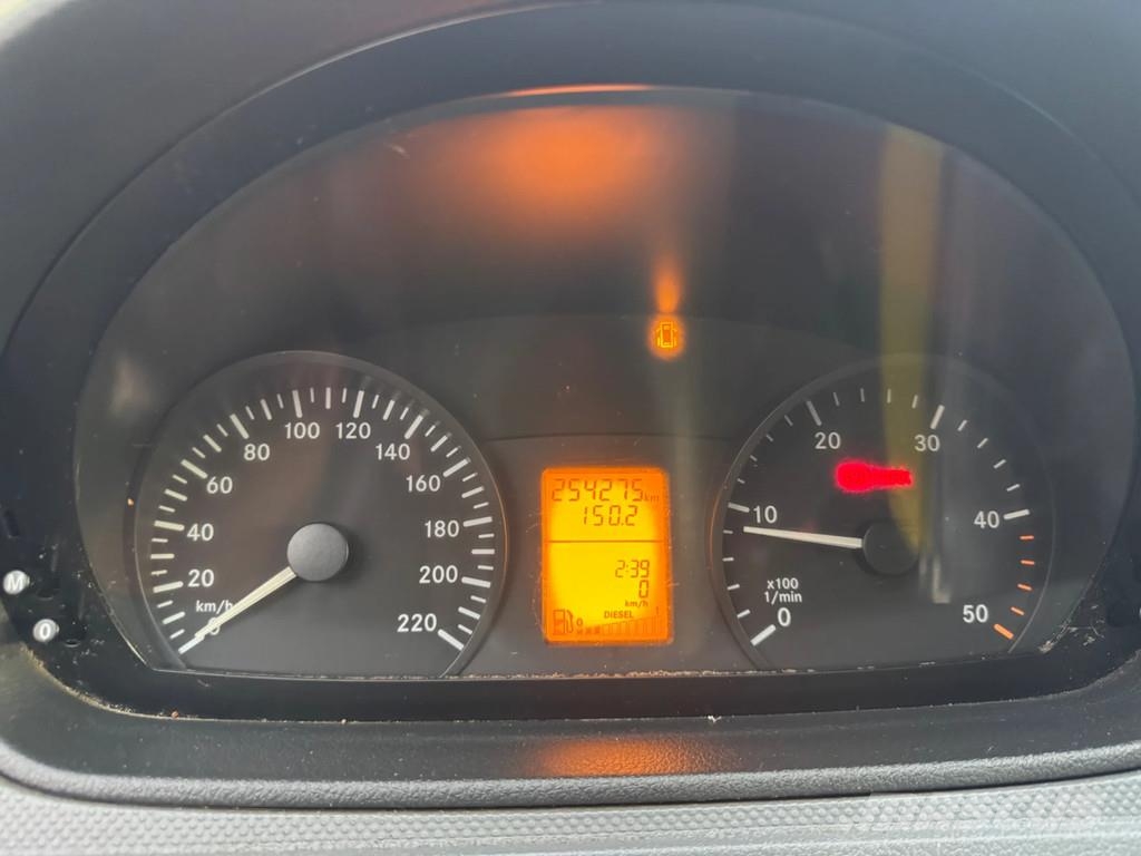Mercedes-Benz Vito **111CDI** Box body