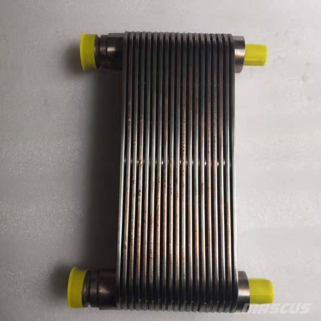 Cummins K38  Engine  oil Cooler 3177235 3627295 3635074 Motorer