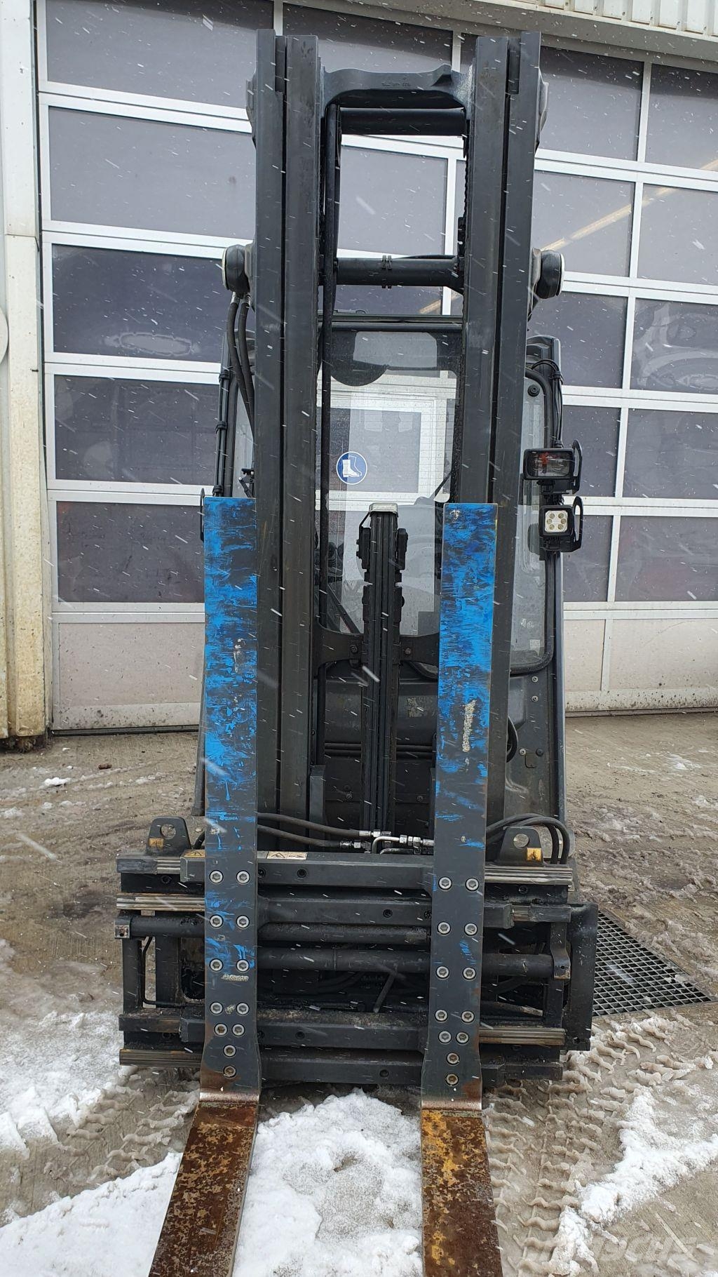 Linde E25 Sähkötrukit