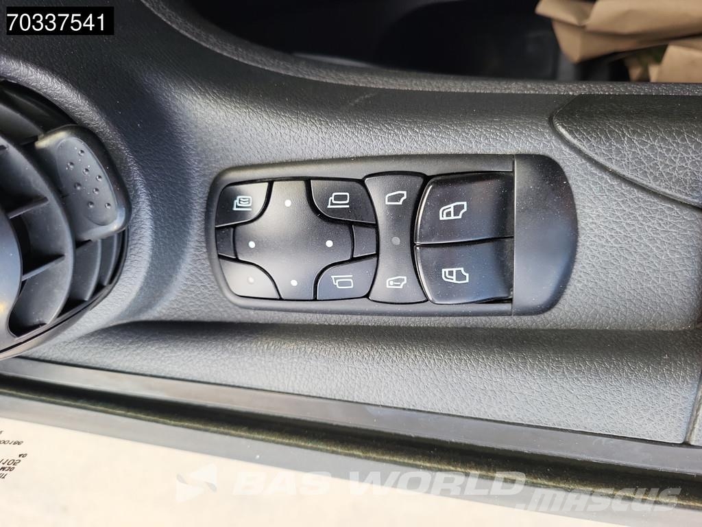 Mercedes-Benz Atego 1324 4X2 13t 6-Cylinder Engine Automatic Eur Camiones caja cerrada