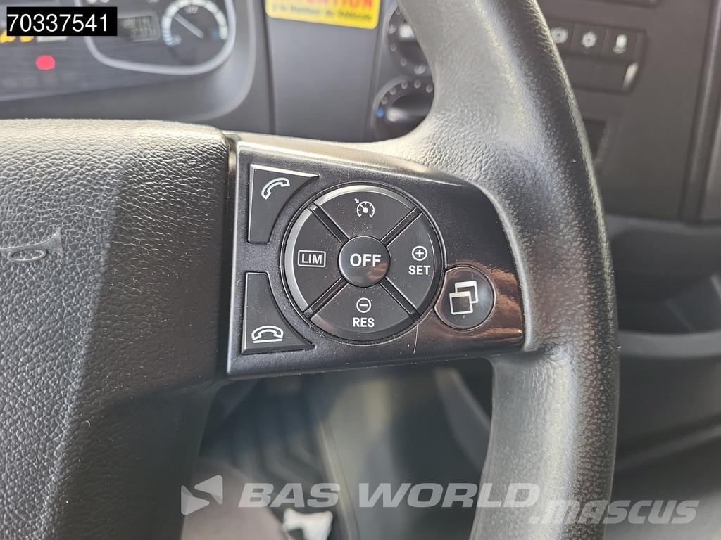 Mercedes-Benz Atego 1324 4X2 13t 6-Cylinder Engine Automatic Eur Furgons
