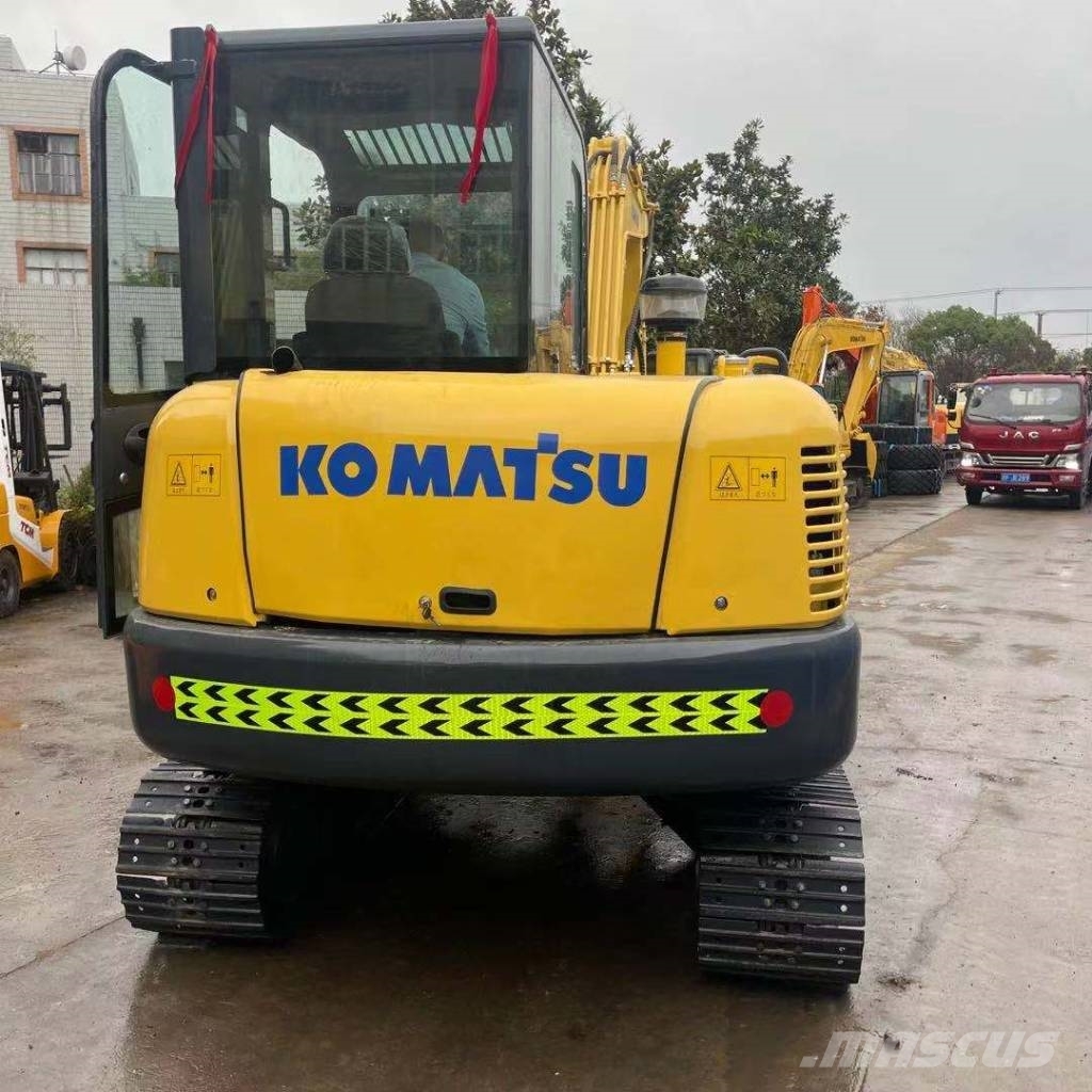 Komatsu PC56-7 حفارات صغيرة أقل من 7 طن (حفارات صغيرة)