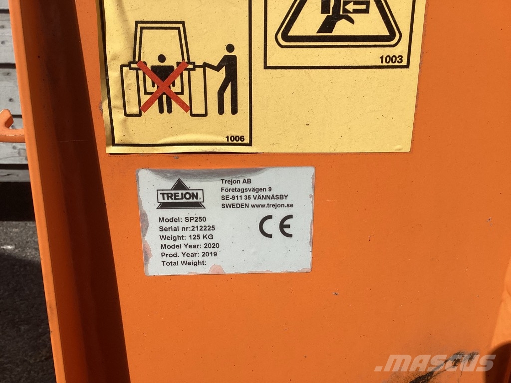 Trejon SP250 Διαστρωτήρες άμμου και αλατιού
