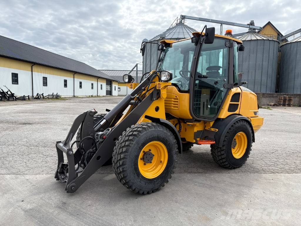 Volvo L25H lastmaskin, svensksåld, snabbgående Iekrāvēji uz riteņiem