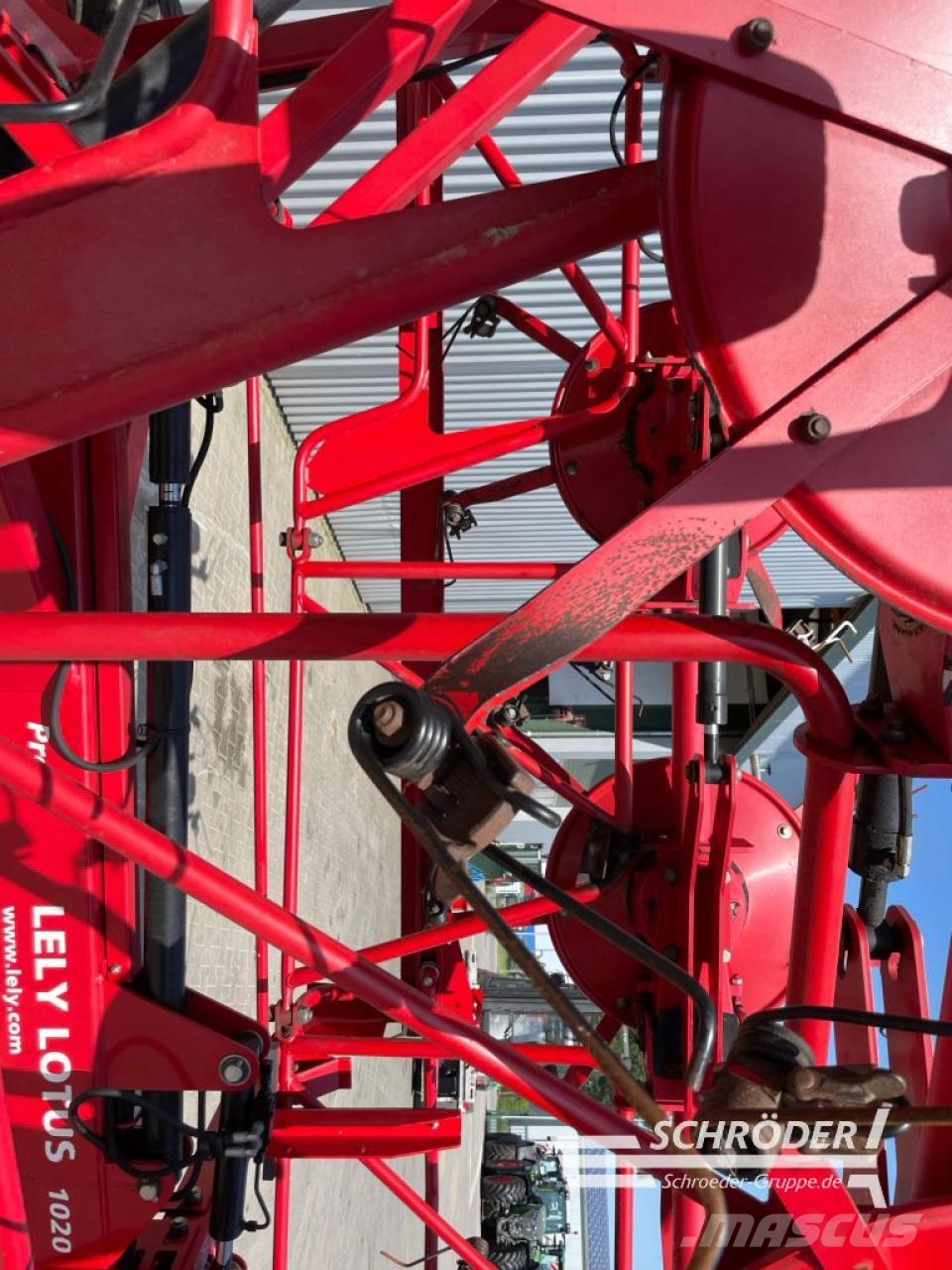Lely LOTUS 1020 PROFI مكابس وميبسات التبن