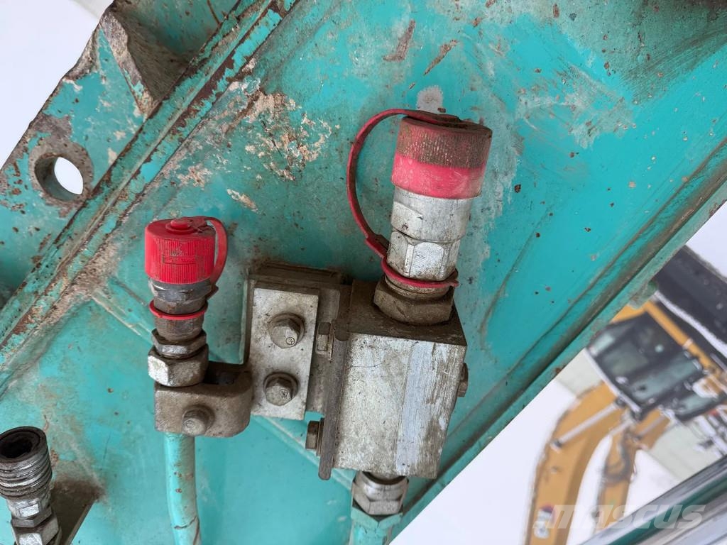 Kobelco SK260 Bageri guseničari