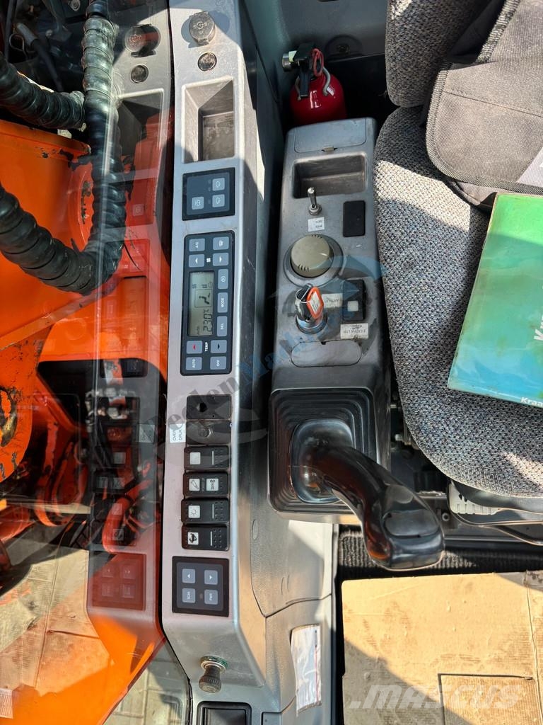 Doosan DX 140 LC Bagri goseničarji