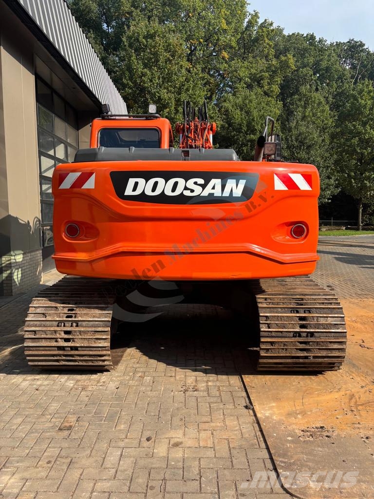 Doosan DX 140 LC Bagri goseničarji