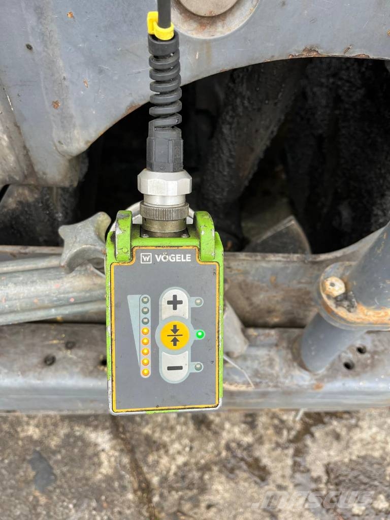 Vögele Super 1800-3i معدات السفلتة