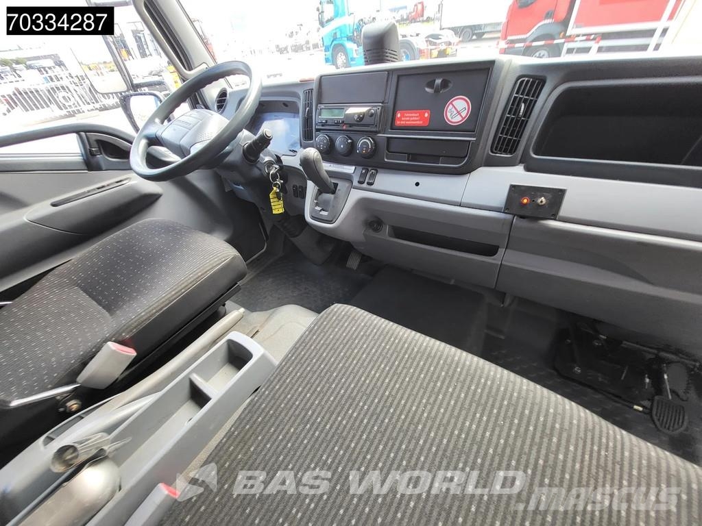 Mitsubishi Fuso 7C180 4X2 Driving School Crewcabin 1000kg Tai Bakwagens met gesloten opbouw