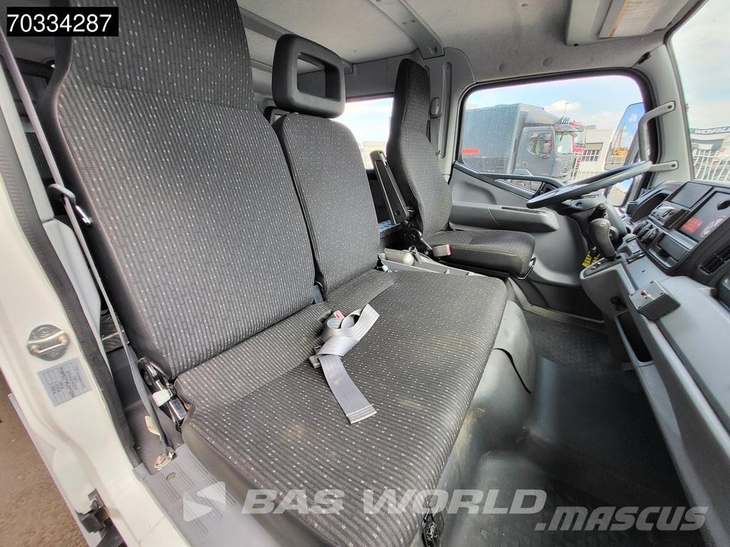 Mitsubishi Fuso 7C180 4X2 Driving School Crewcabin 1000kg Tai شاحنات ذات هيكل صندوقي