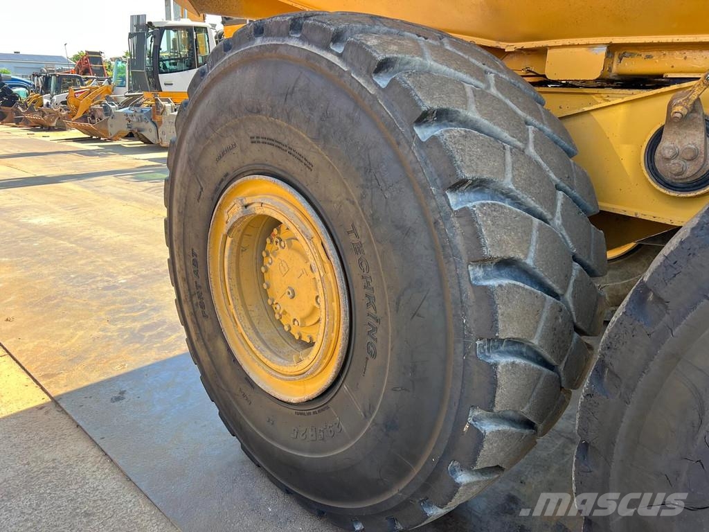 CAT 745C . Dumper - Knickgelenk