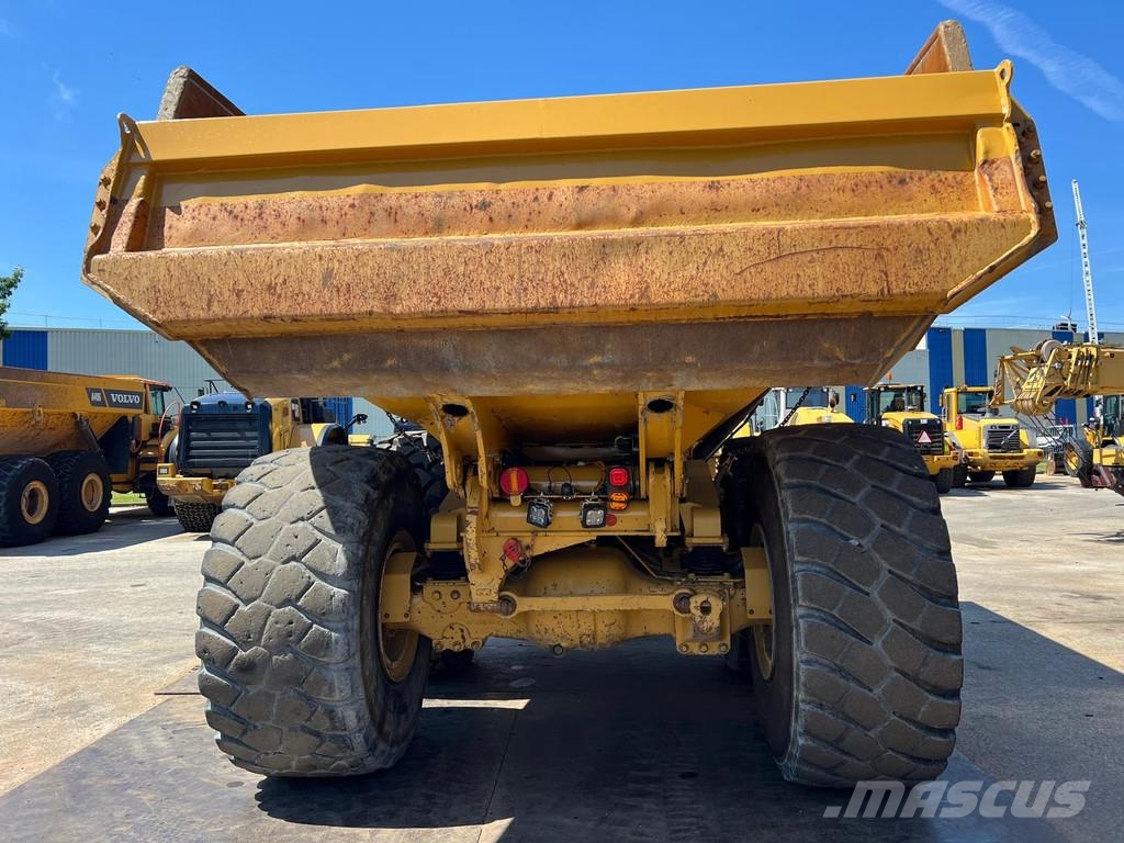 CAT 745C . Dumper - Knickgelenk