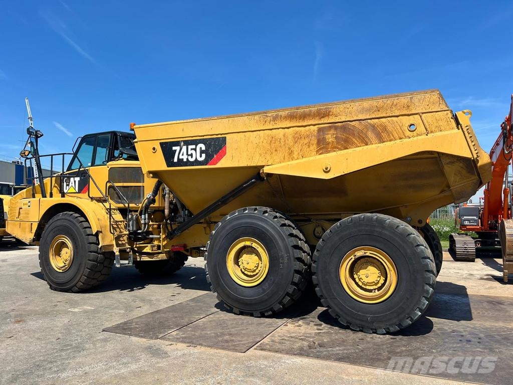 CAT 745C . Dumper - Knickgelenk