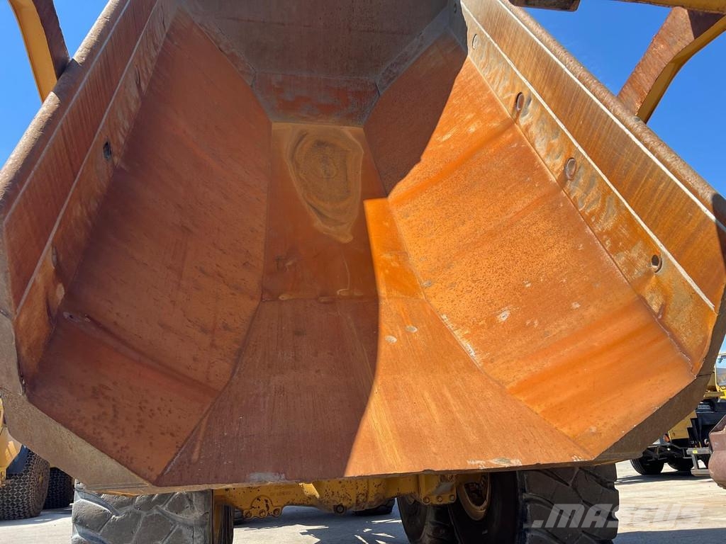 CAT 745C . Dumper - Knickgelenk