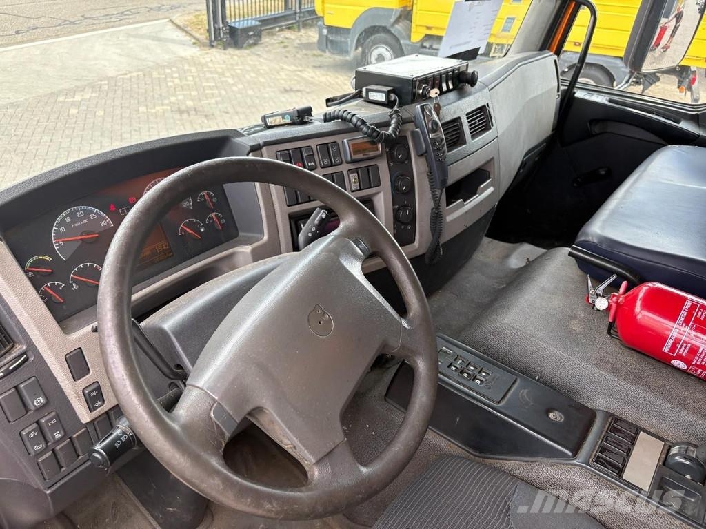 Volvo FE 19,280 + complete system + GEESINK BODY CAPACIT شاحنات المخلفات