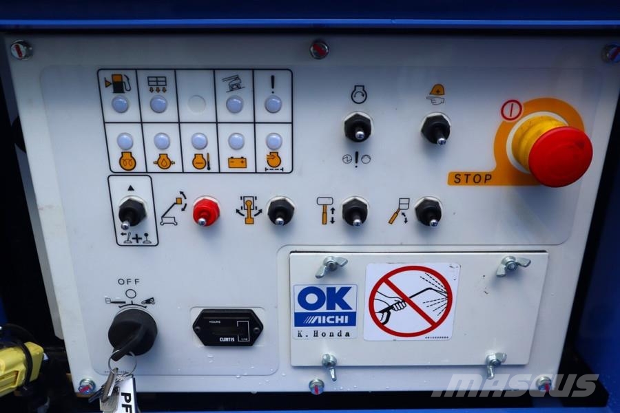 Aichi SR12C1SM Valid inspection, Diesel, Tracked Boomlif Nacelles télescopiques