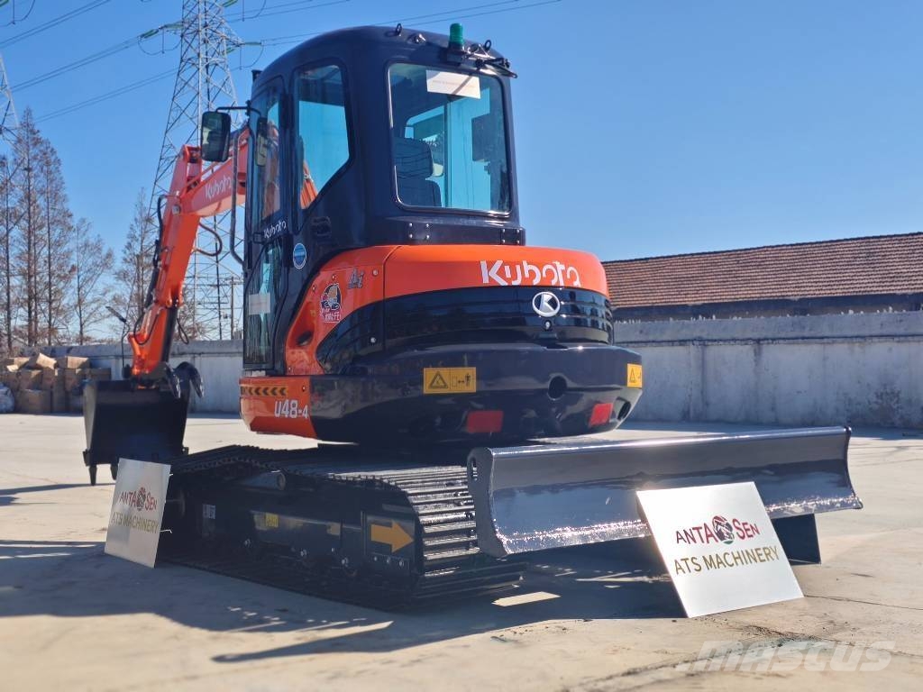 Kubota KX 048-4 حفارات صغيرة أقل من 7 طن (حفارات صغيرة)