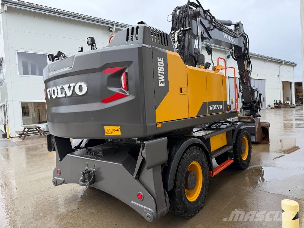 Volvo EW 180 E Wielgraafmachines