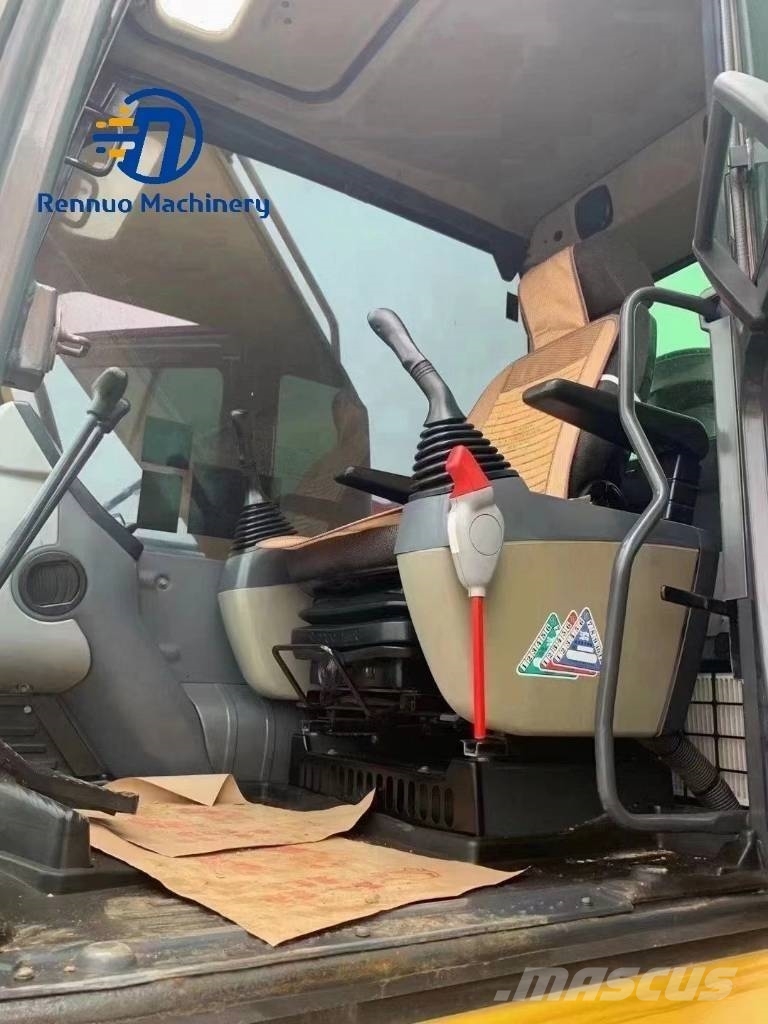 Komatsu PC 220-8 Εκσκαφείς με ερπύστριες