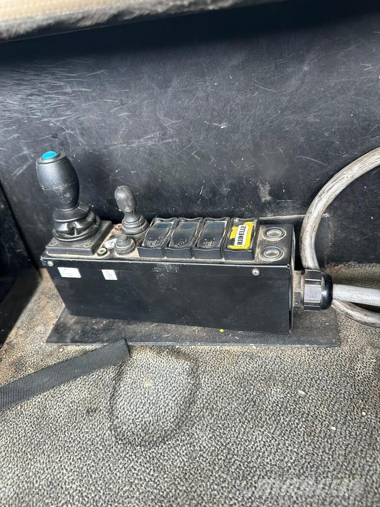 Renault Premium Lander 430.26 Kiper tovornjaki
