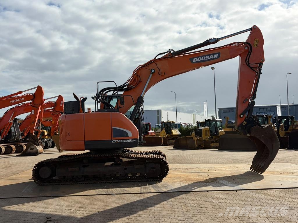 Doosan DX235LCR-5 حفارات زحافة