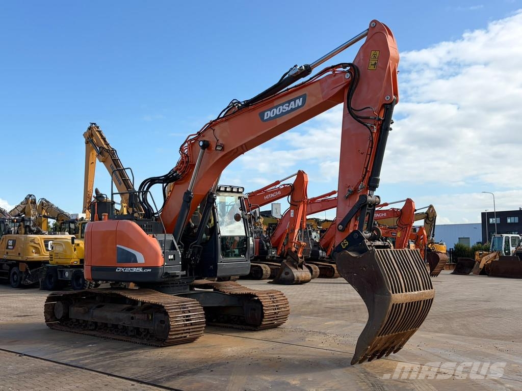 Doosan DX235LCR-5 حفارات زحافة