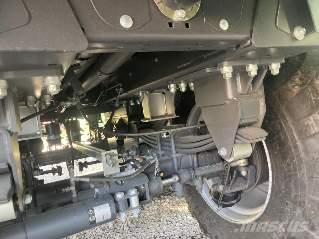 Fliegl CARGOS 750 TREND Maquinaria de elevación y colocación