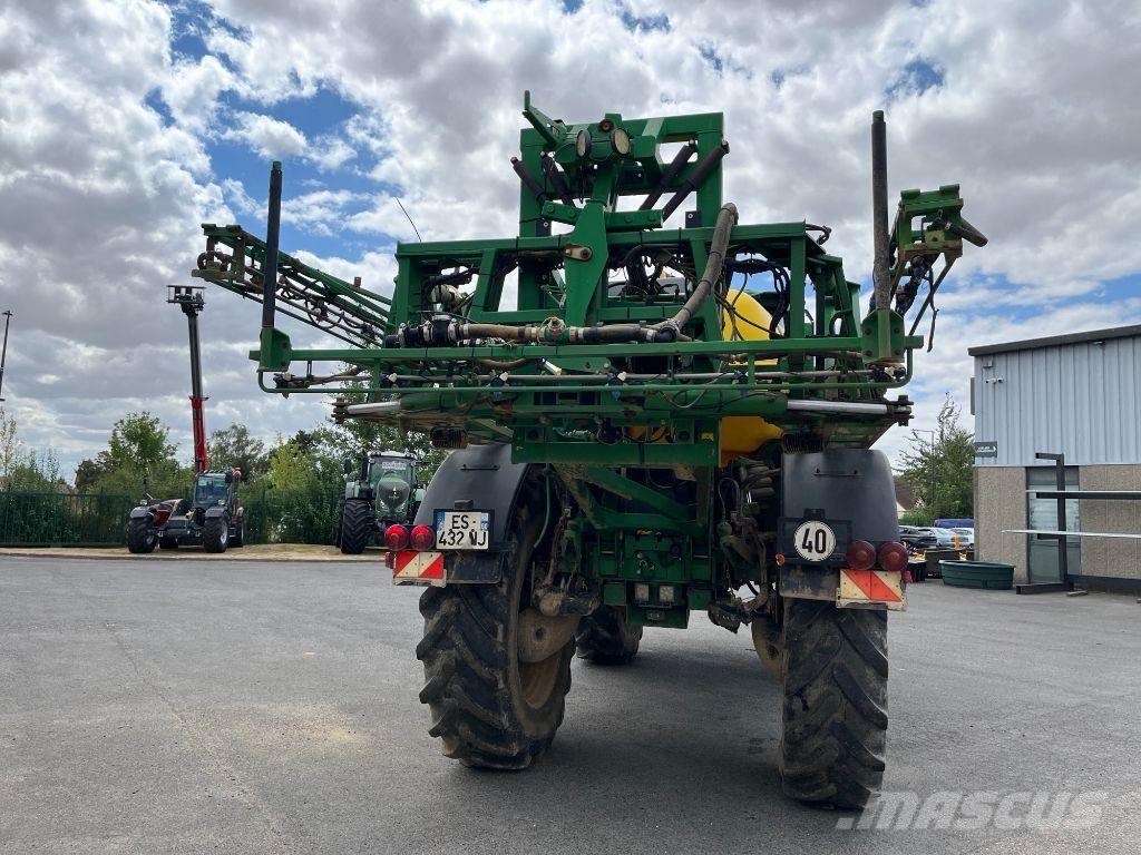 John Deere R4040i Itsekulkevat ruiskut