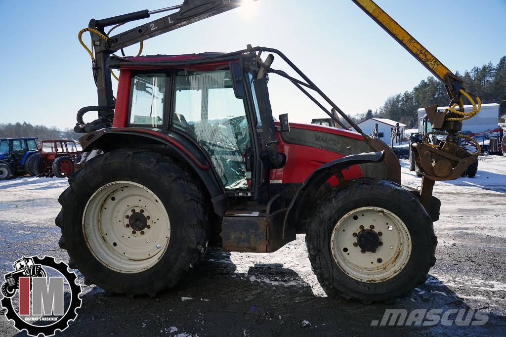 Valtra N101 / TPG95T الجرارات