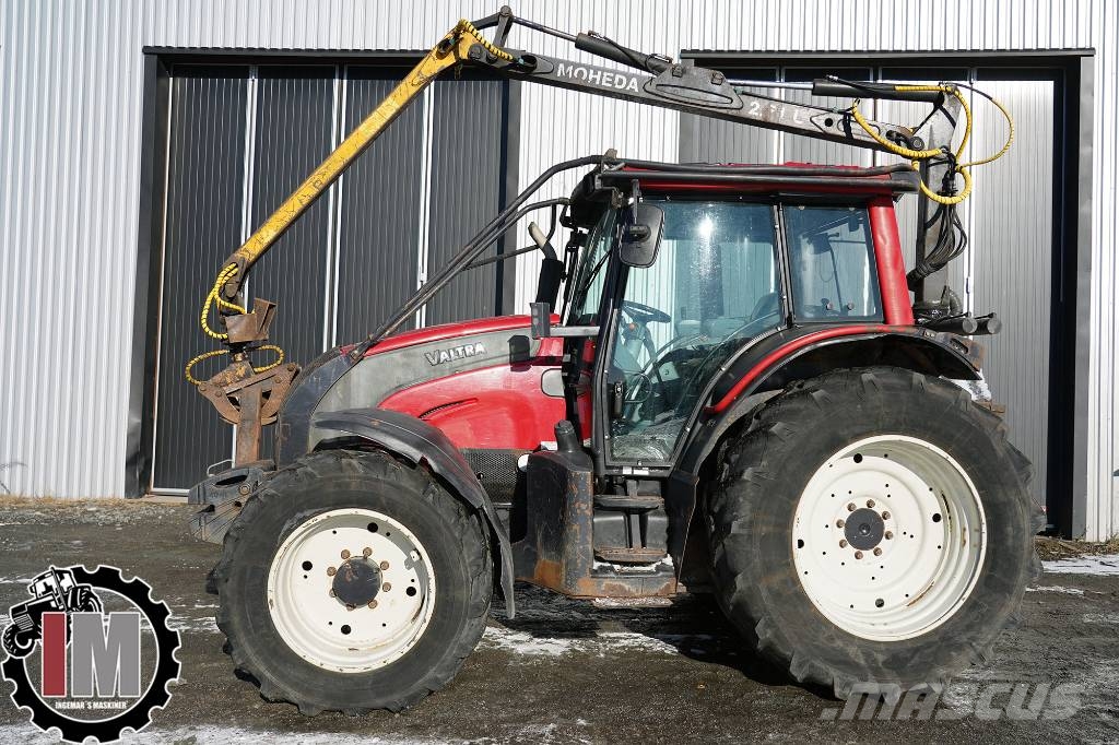 Valtra N101 / TPG95T الجرارات
