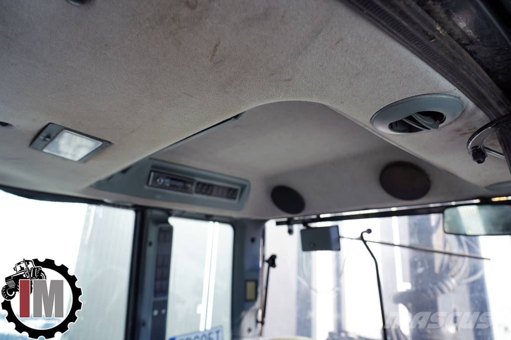 Valtra N101 / TPG95T الجرارات