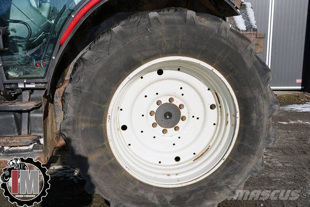 Valtra N101 / TPG95T الجرارات