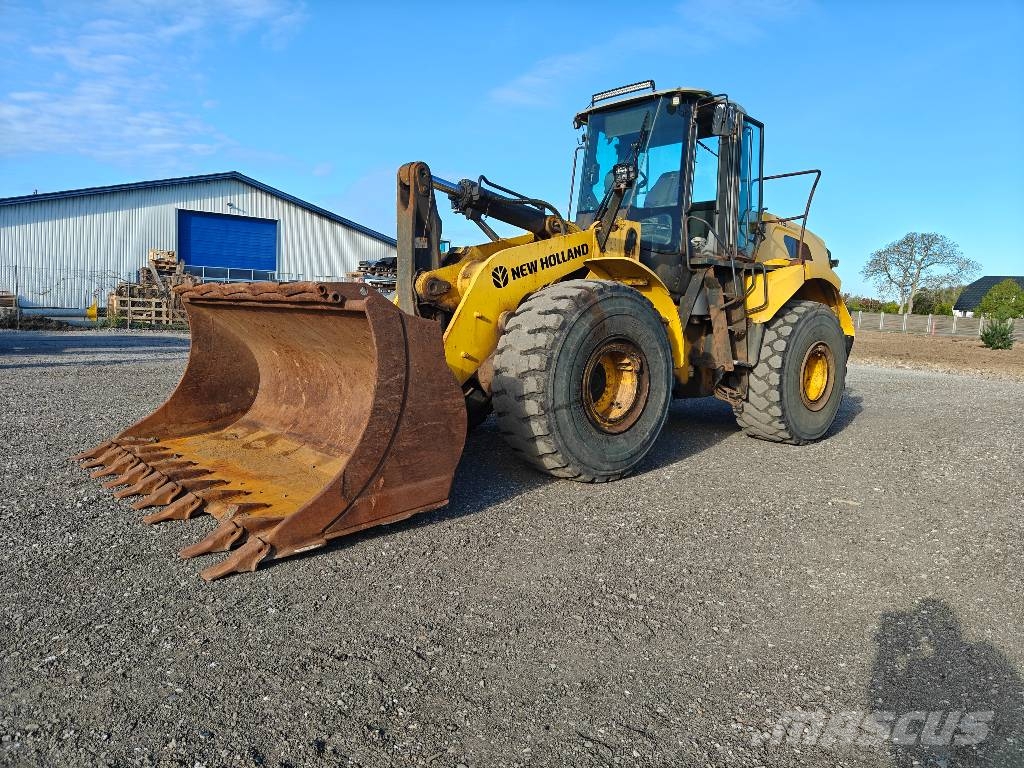 New Holland W 270 B Cargadoras sobre ruedas