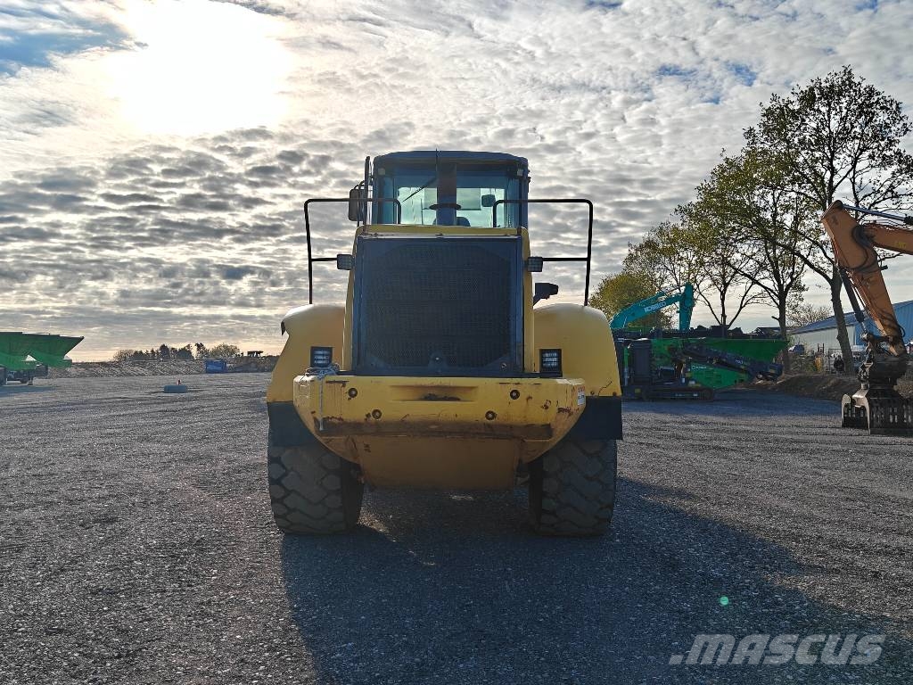 New Holland W 270 B Cargadoras sobre ruedas