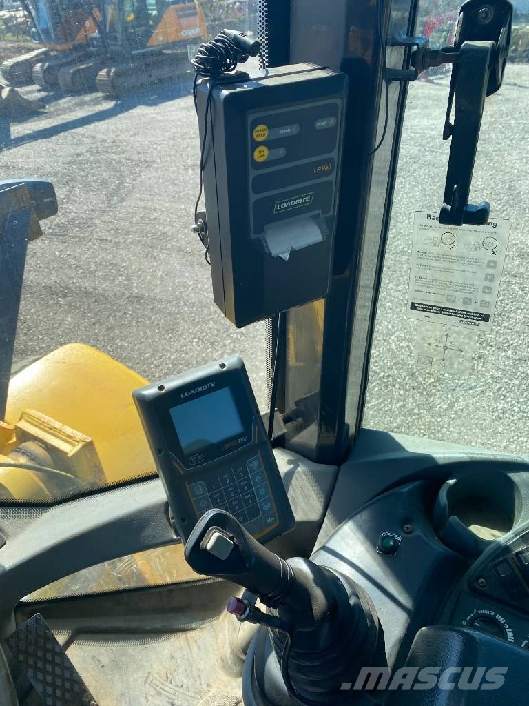 New Holland W 270 B Cargadoras sobre ruedas