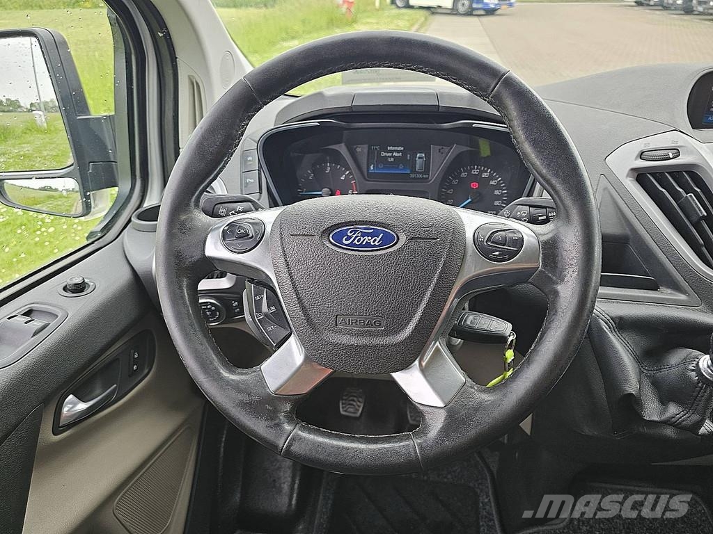 Ford Transit Custom dubbel cabine EURO6 Furgonetas cerradas