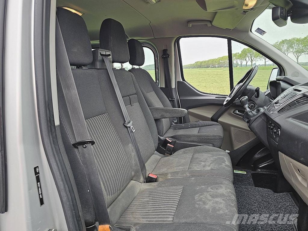 Ford Transit Custom dubbel cabine EURO6 Furgonetas cerradas