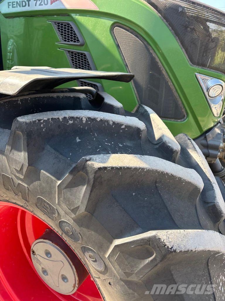 Fendt 720 VARIO POWER + Tracteur