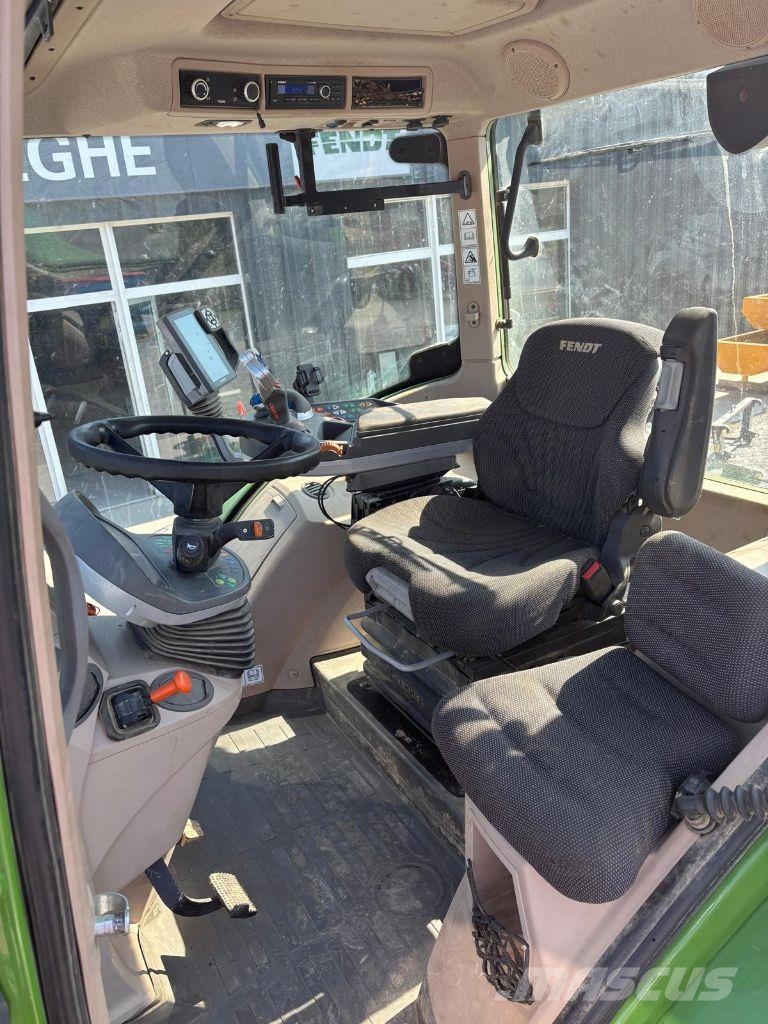 Fendt 720 VARIO POWER + Tracteur