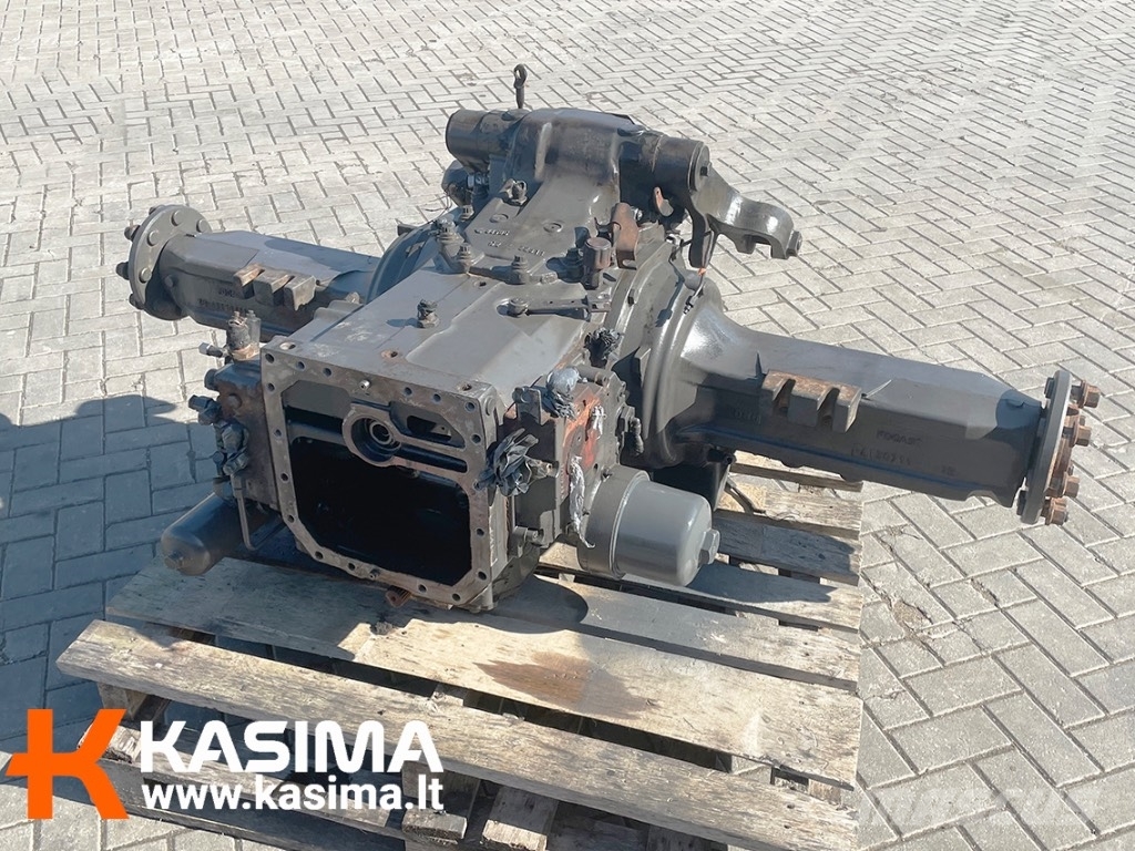 CLAAS Arion 530 Rear Axle Raamid