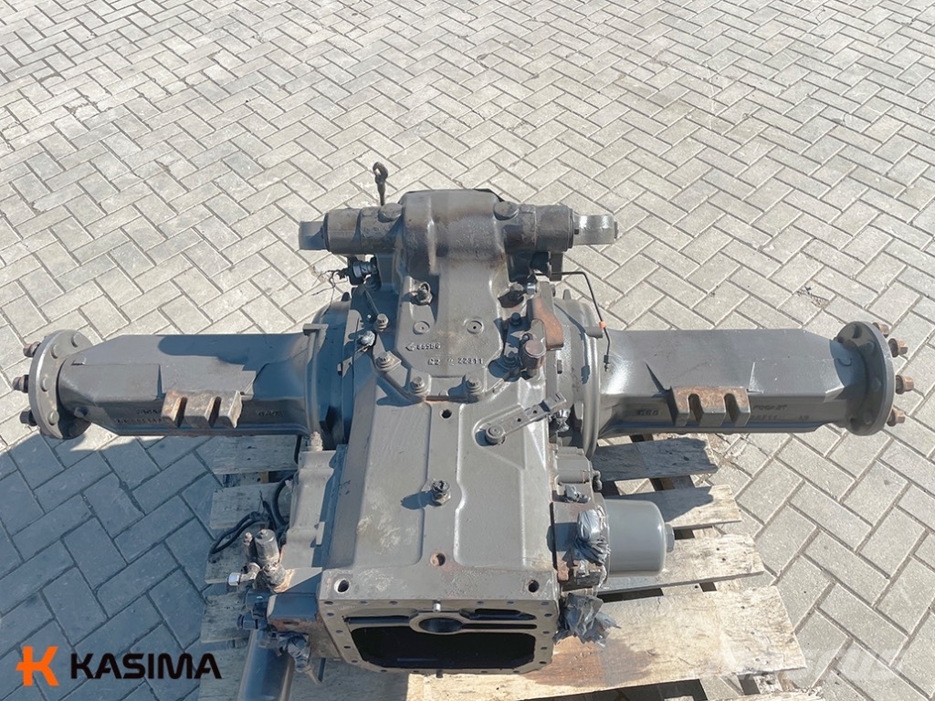 CLAAS Arion 530 Rear Axle Raamid