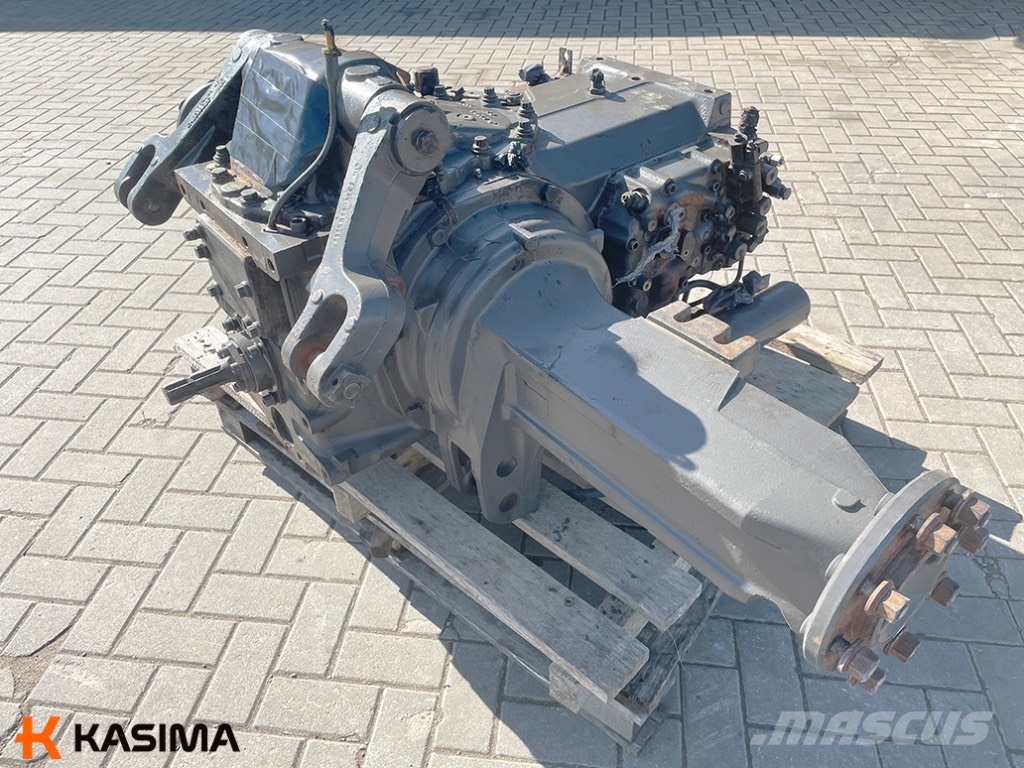 CLAAS Arion 530 Rear Axle Raamid