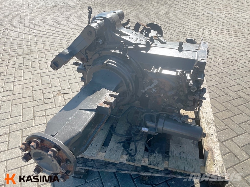 CLAAS Arion 530 Rear Axle Raamid