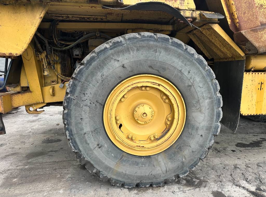 CAT 775 B Άκαμπτα Dumper με ανατρεπόμενο κάδο