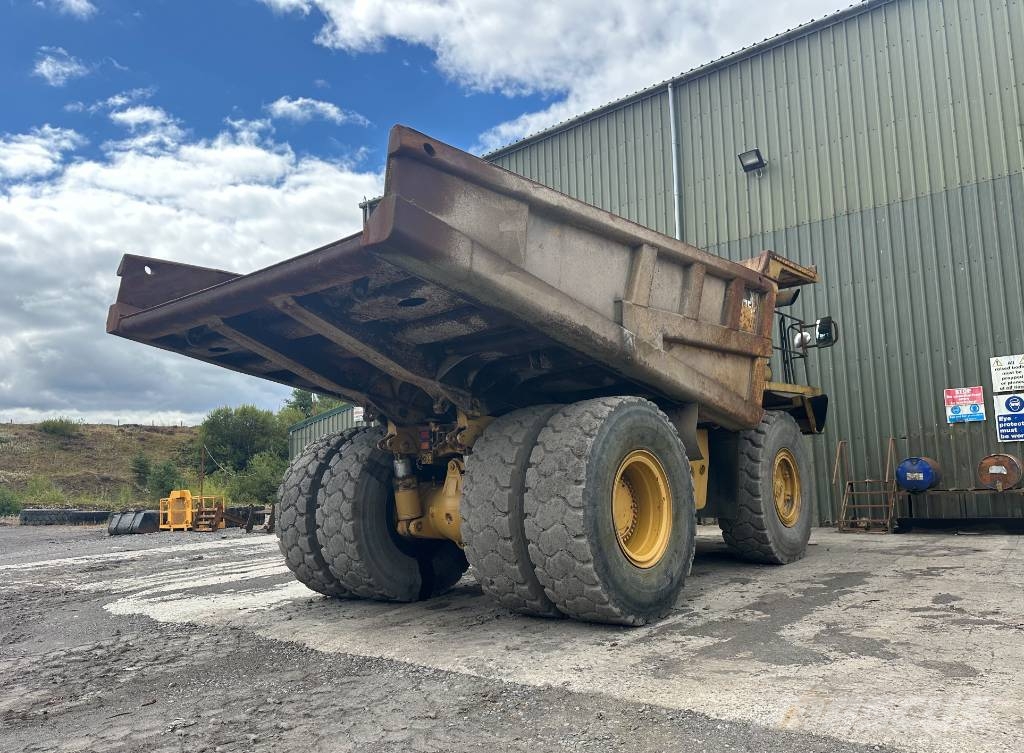 CAT 775 B Άκαμπτα Dumper με ανατρεπόμενο κάδο