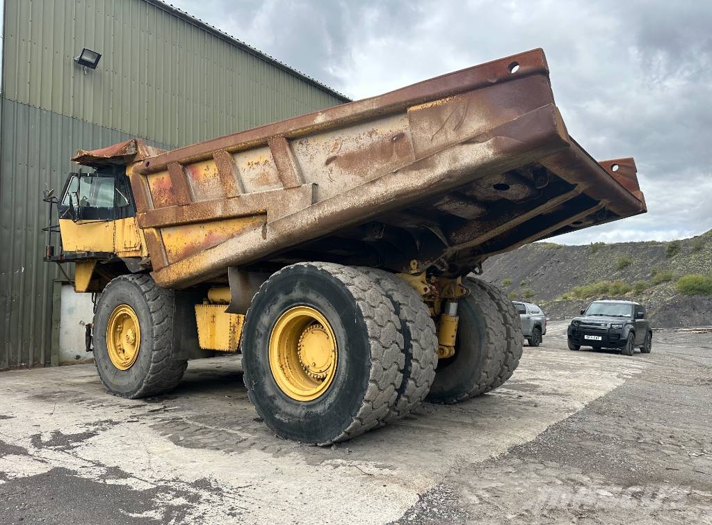 CAT 775 B Άκαμπτα Dumper με ανατρεπόμενο κάδο