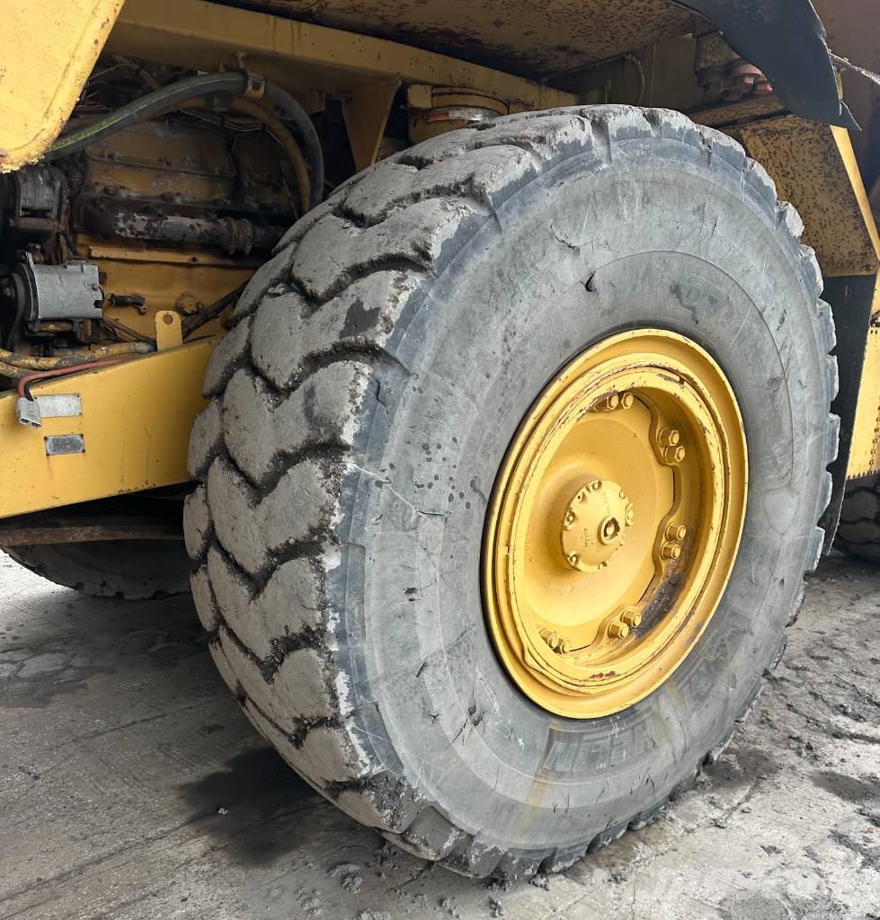 CAT 775 B Άκαμπτα Dumper με ανατρεπόμενο κάδο