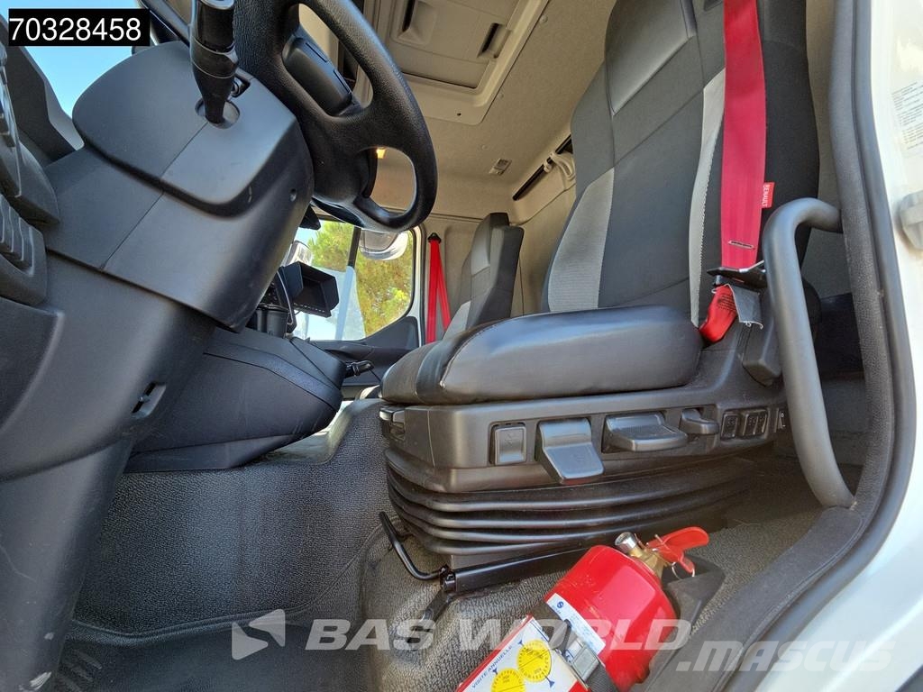 Renault D 280 D 4X2 19t Caja de 8,50m Cambio Automático Eu Каросерии