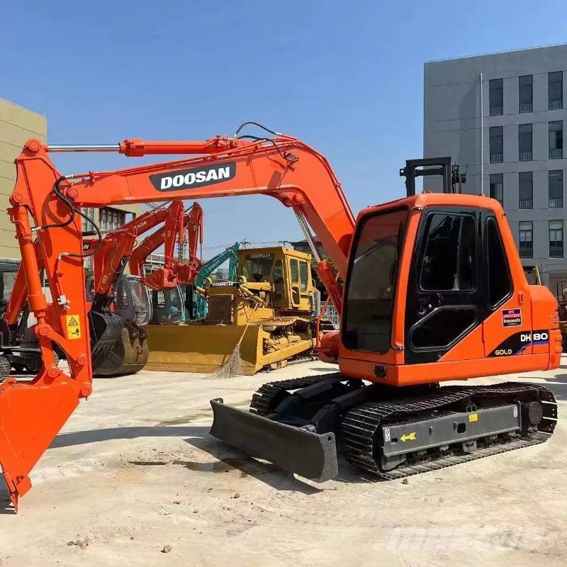 Doosan DH 80 Vidēja lieluma ekskavatori 7 t - 12 t